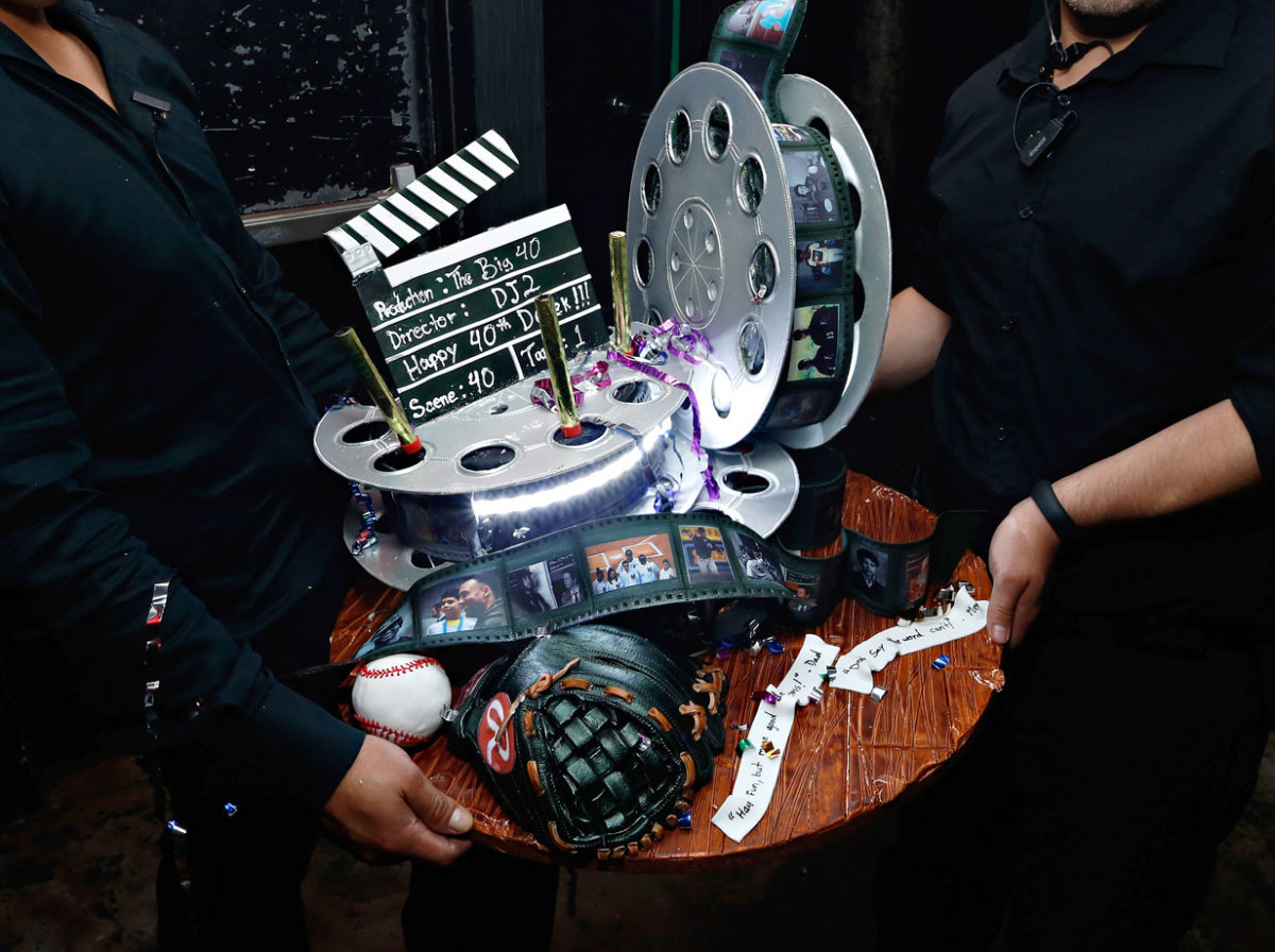 Derek-Jeter-birthday-cake.jpg